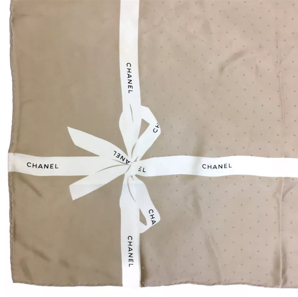 ❌❌SOLD❌❌AUTH CHANEL Logo Ribbon Silk Scarf Tan Beige - Picture 3 of 7